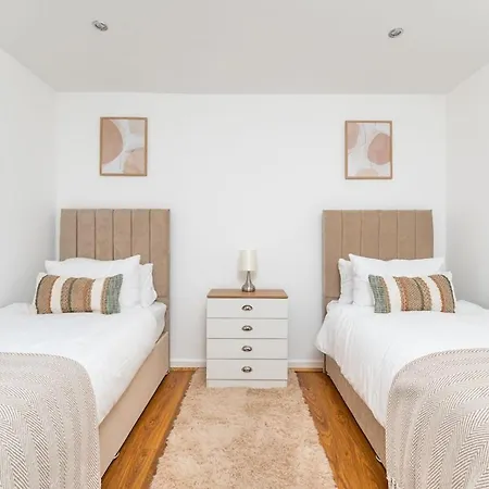 Beautiful - Parking - Yorksha Vakantiehuis Leeds (West Yorkshire)