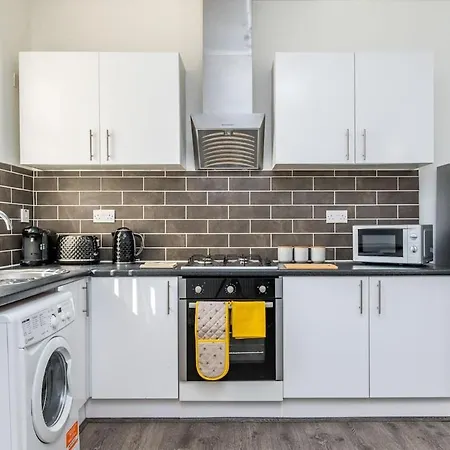 Beautiful - Parking - Yorksha *