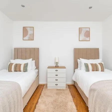 Beautiful - Parking - Yorksha Vakantiehuis Leeds (West Yorkshire)