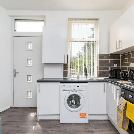 Beautiful - Parking - Yorksha Vakantiehuis