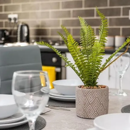 Beautiful - Parking - Yorksha *