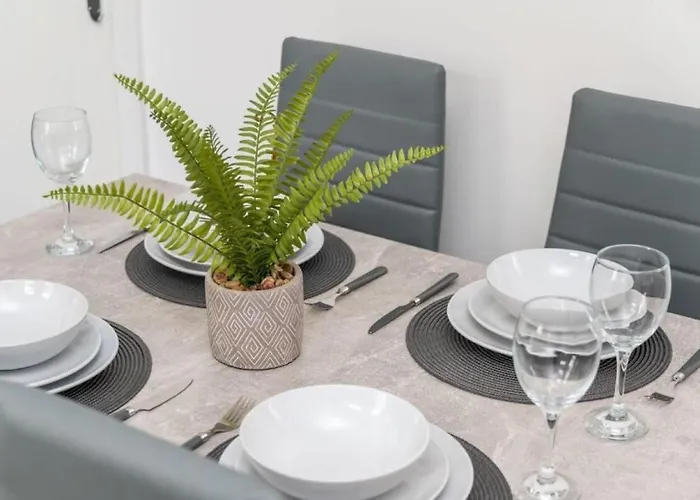 Beautiful - Parking - Yorksha *