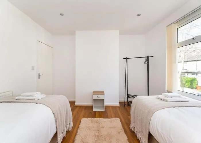 Beautiful - Parking - Yorksha *