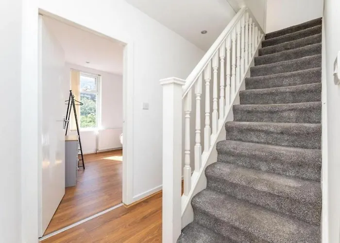 Beautiful - Parking - Yorksha * Лідс