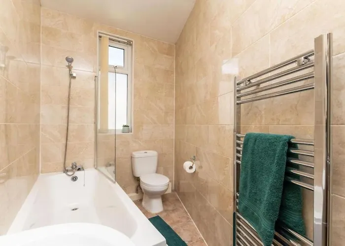 Beautiful - Parking - Yorksha Лідс